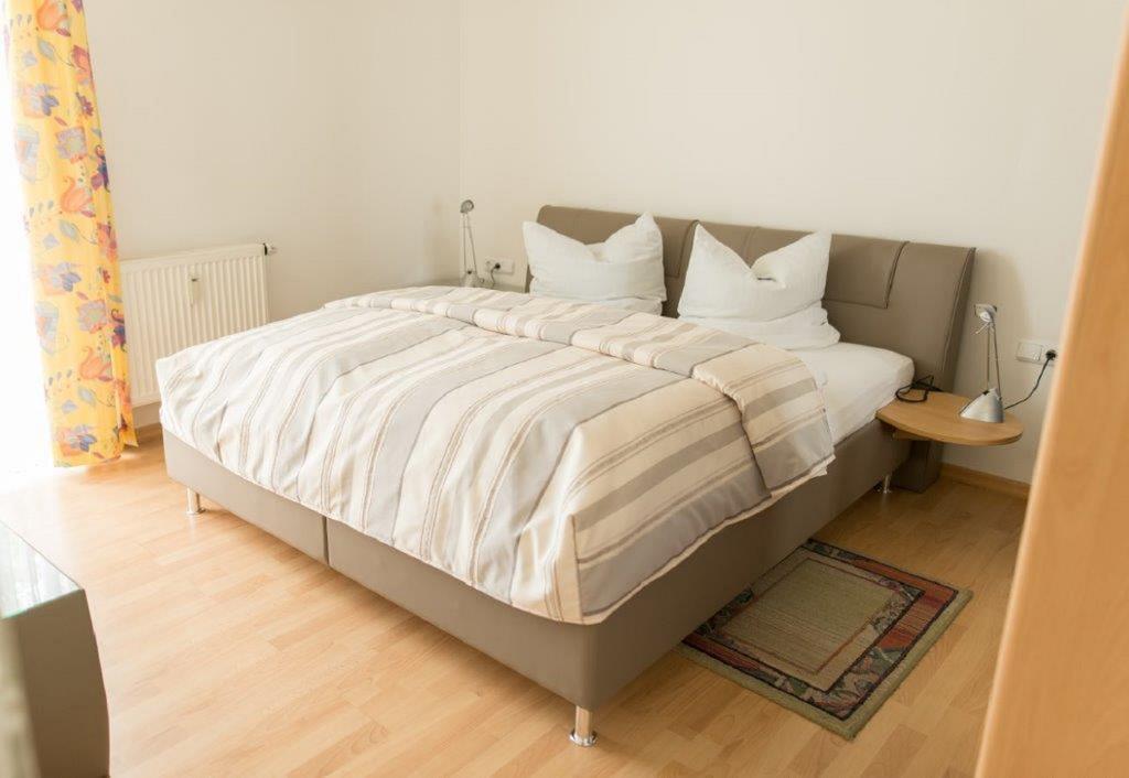 Auszeit - Ihr Sibyllenbad Gaestehaus Neualbenreuth Ngoại thất bức ảnh